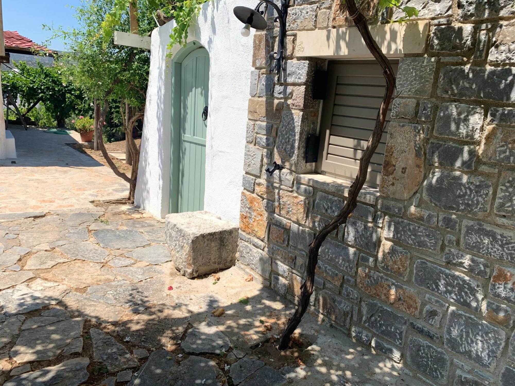 Gioma Garden Villas Istron Exterior foto